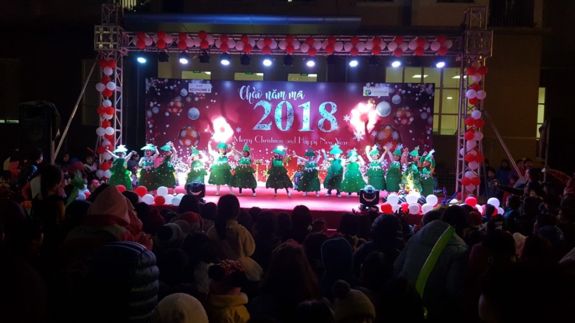 Nam moi 2018 van nghe 3